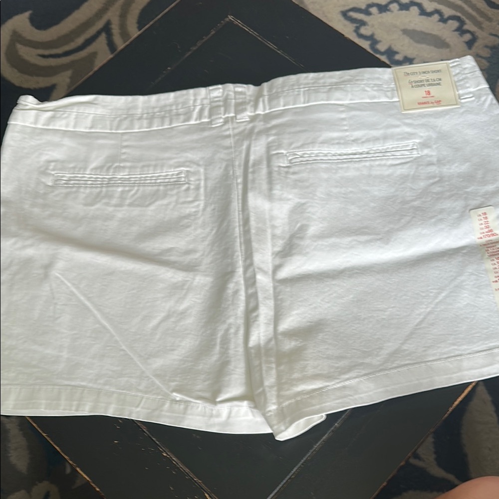 NWT Gap Factory Women's White City 3” Short - Picture 3 of 4